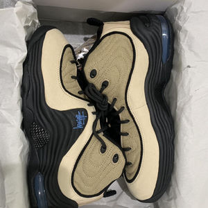 Stussy Sneakers